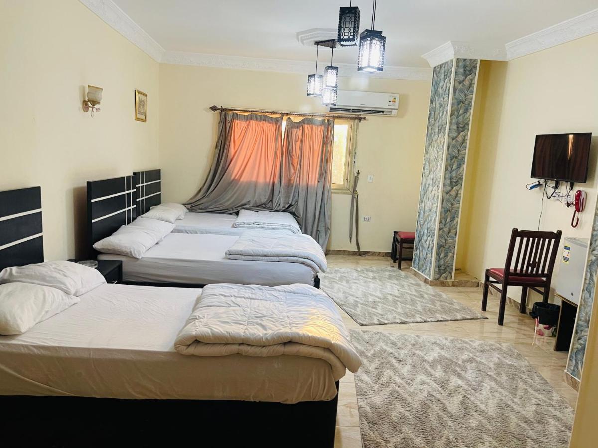 hotel makadi pyramids view